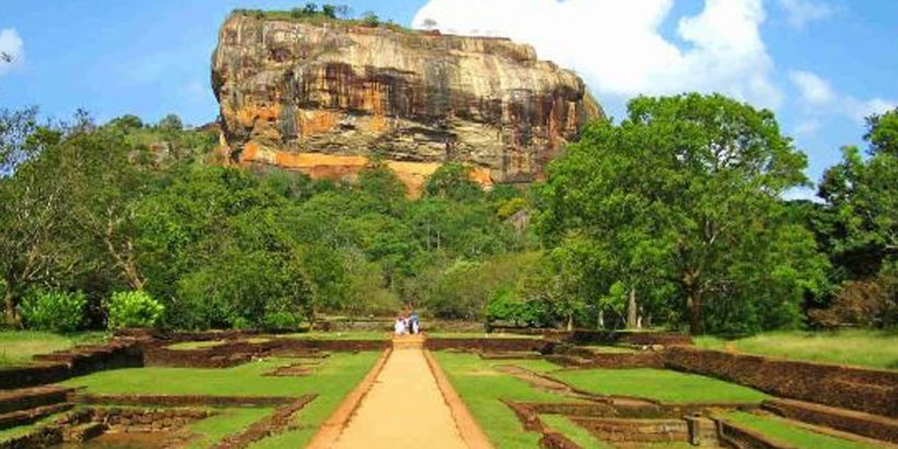 sigiriya-lion-rock-2