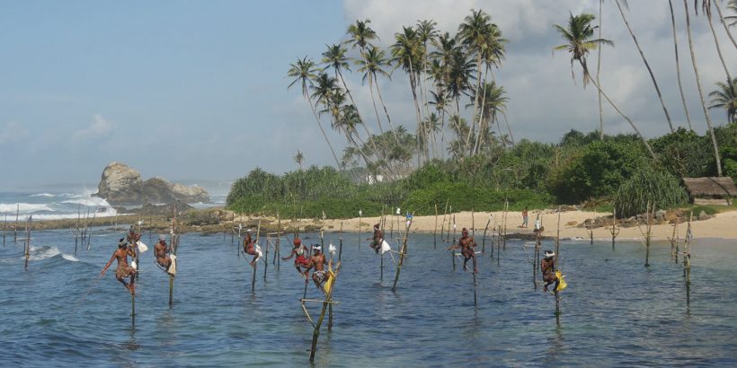 stilt-fishermen-koggala-sri-lanka-economy-tours-5