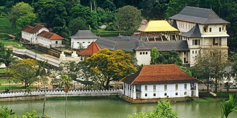 temple-of-tooth-sri-lanka-1