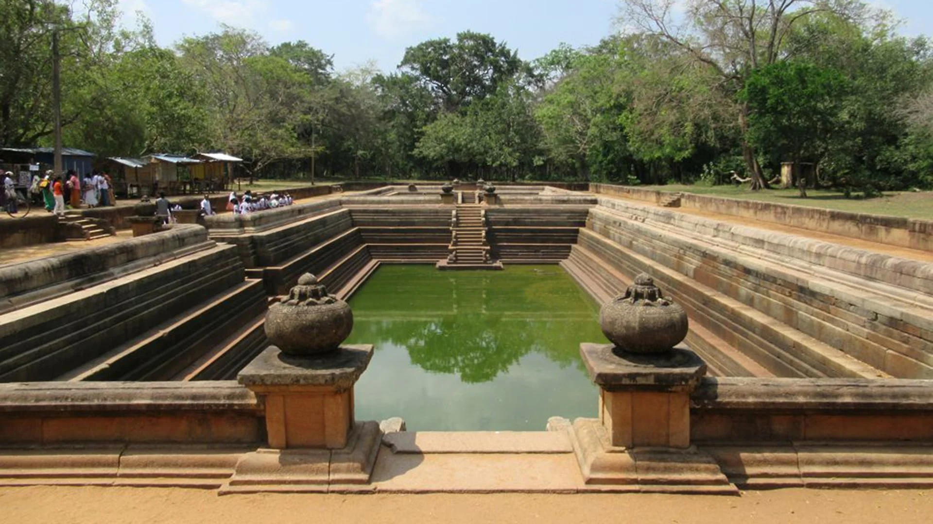 kuttam-pokuna-twin-ponds-anuradhapura.jpg.webp